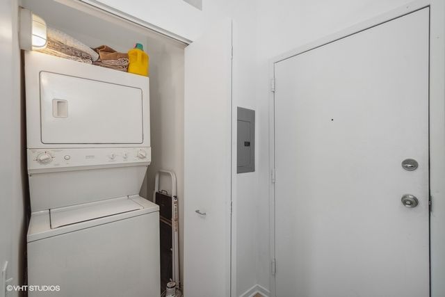 500 S Clinton Street 801, Chicago, IL 60607
