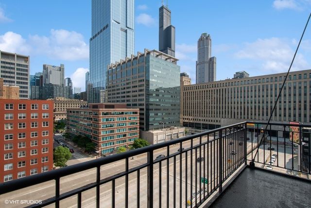 500 S Clinton Street 801, Chicago, IL 60607