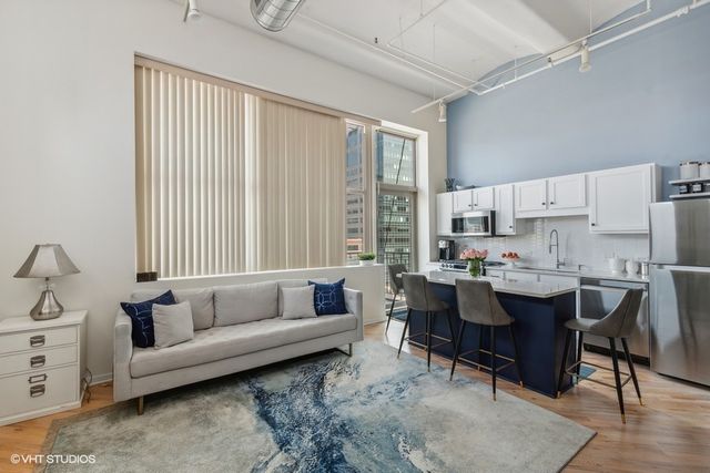 500 S Clinton Street 801, Chicago, IL 60607