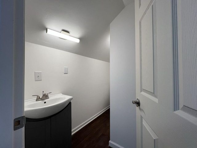 306 7th St W, Ashland, WI 54806