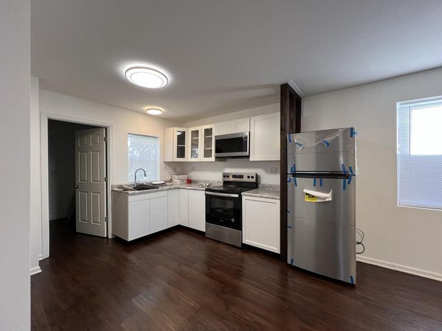 306 7th St W, Ashland, WI 54806