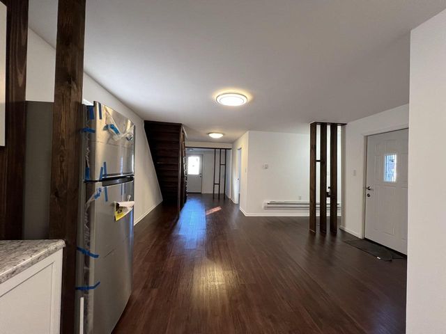 306 7th St W, Ashland, WI 54806