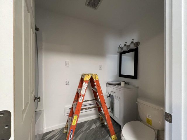 306 7th St W, Ashland, WI 54806