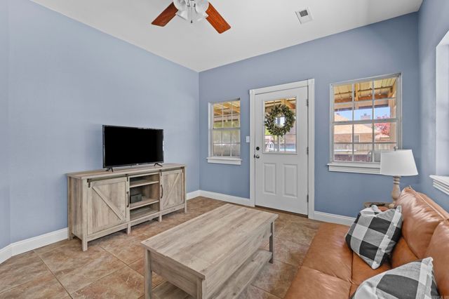 306 Oak View Drive, Cabot, AR 72023