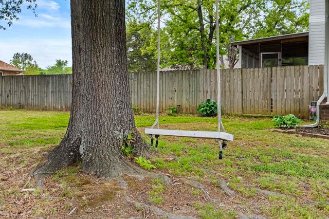 306 Oak View Drive, Cabot, AR 72023