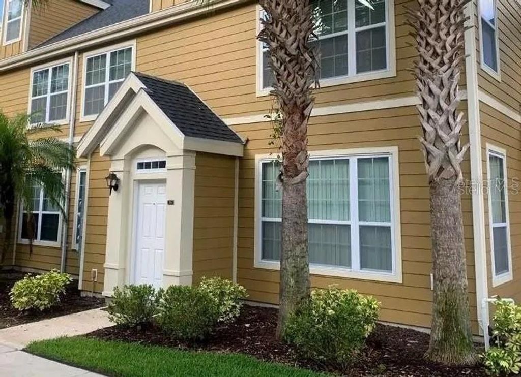 5591 ROSEHILL ROAD 102, Sarasota, FL 34233