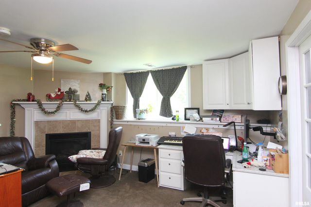 1502 ELIZABETH Lane, Metamora, IL 61548