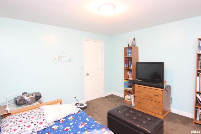 1502 ELIZABETH Lane, Metamora, IL 61548