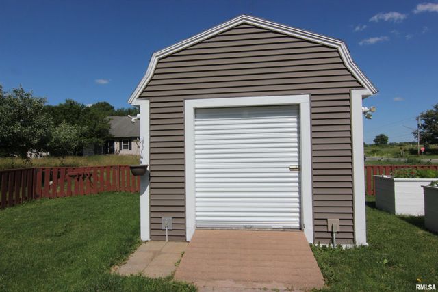 1502 ELIZABETH Lane, Metamora, IL 61548
