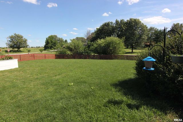 1502 ELIZABETH Lane, Metamora, IL 61548
