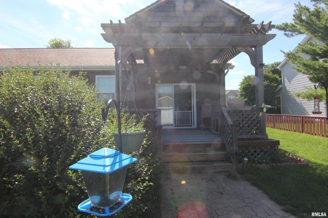 1502 ELIZABETH Lane, Metamora, IL 61548