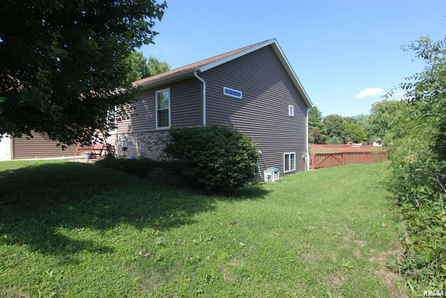 1502 ELIZABETH Lane, Metamora, IL 61548