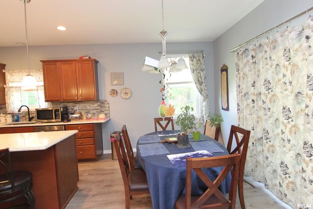 1502 ELIZABETH Lane, Metamora, IL 61548