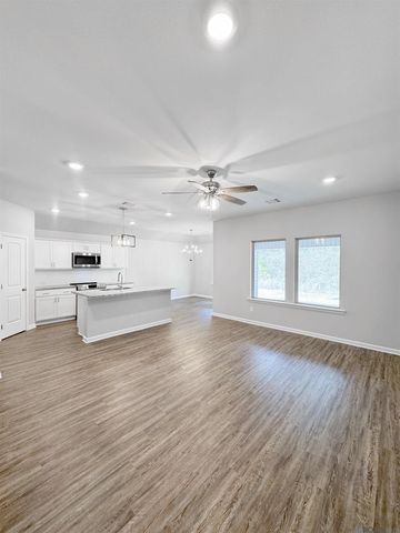 30925 Clearview Ct, Denham Springs, LA 70726