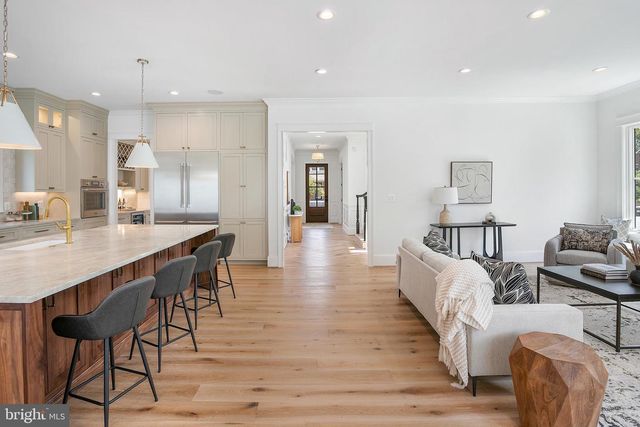 502 N JACKSON ST, Arlington, VA 22201