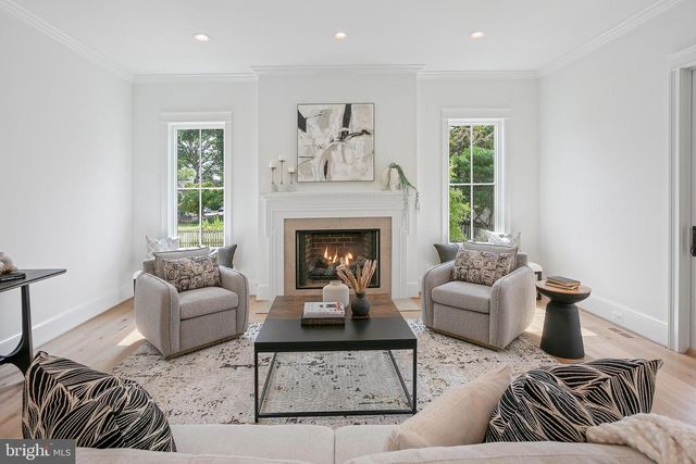 502 N JACKSON ST, Arlington, VA 22201