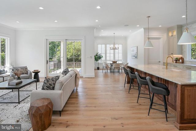 502 N JACKSON ST, Arlington, VA 22201