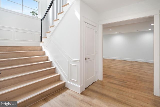 502 N JACKSON ST, Arlington, VA 22201