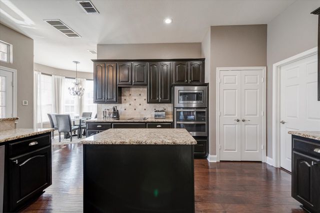 1804 Briaroaks Drive, Flower Mound, TX 75028