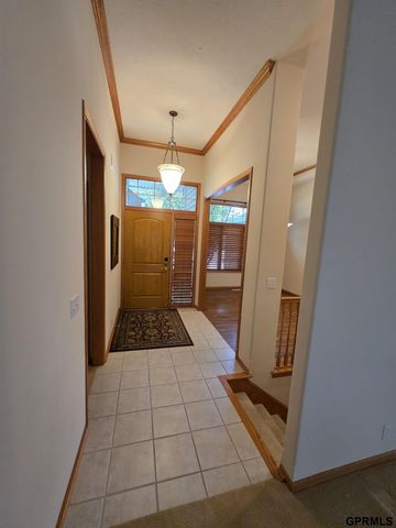 7322 S 93rd Street, La Vista, NE 68128