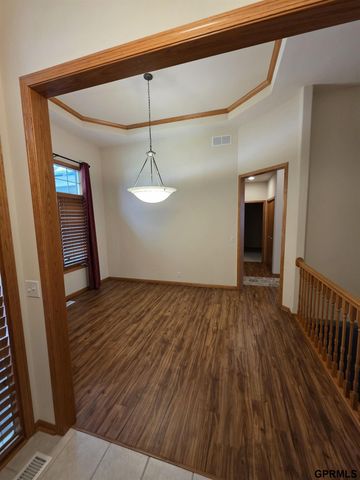 7322 S 93rd Street, La Vista, NE 68128