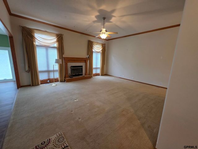 7322 S 93rd Street, La Vista, NE 68128