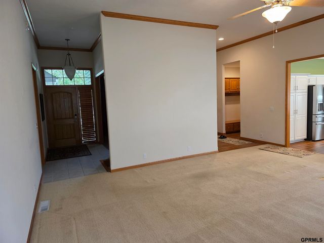 7322 S 93rd Street, La Vista, NE 68128