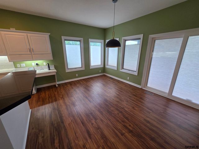 7322 S 93rd Street, La Vista, NE 68128