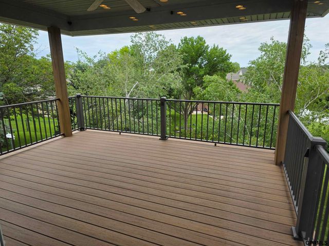 7322 S 93rd Street, La Vista, NE 68128