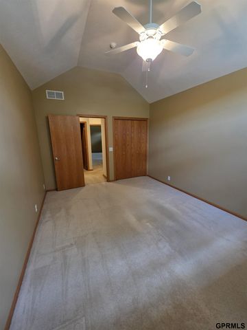 7322 S 93rd Street, La Vista, NE 68128