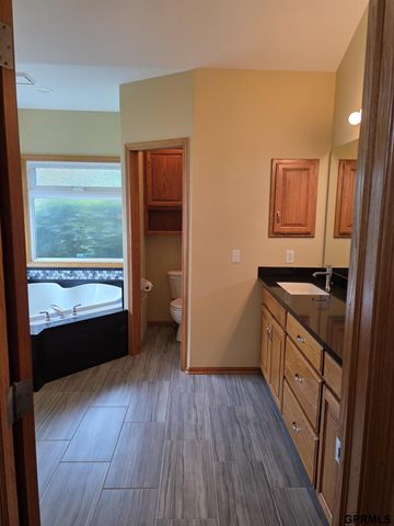 7322 S 93rd Street, La Vista, NE 68128