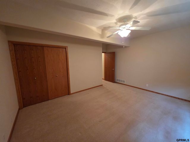 7322 S 93rd Street, La Vista, NE 68128