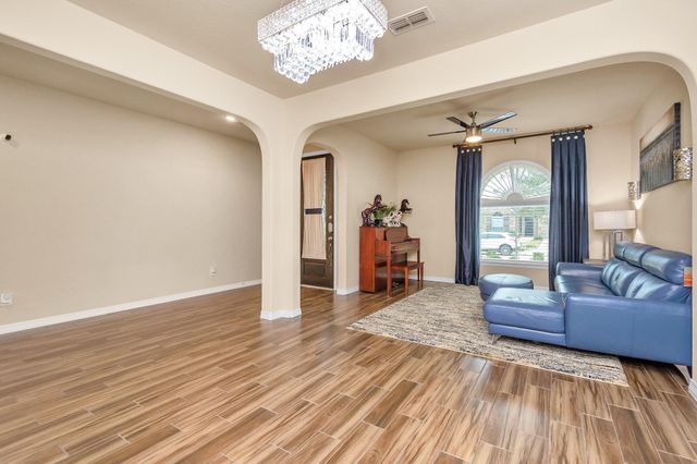 10815 Bouldin Creek, Missouri City, TX 77459