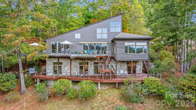 496 English Lane, Bakersville, NC 28705