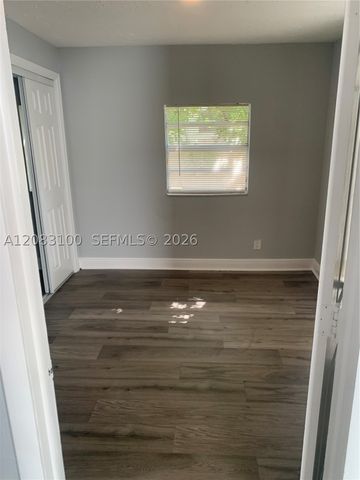 1726 Roosevelt St, Hollywood, FL 33020