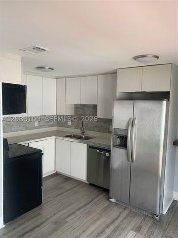 1726 Roosevelt St, Hollywood, FL 33020