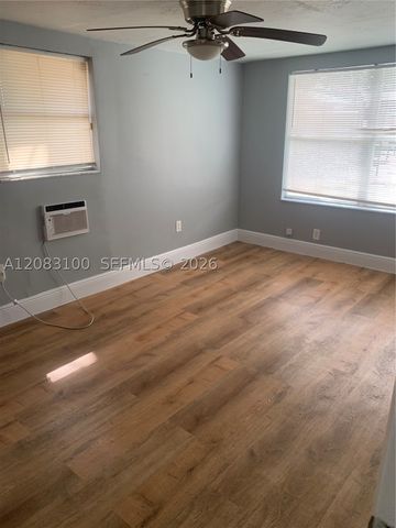 1726 Roosevelt St, Hollywood, FL 33020