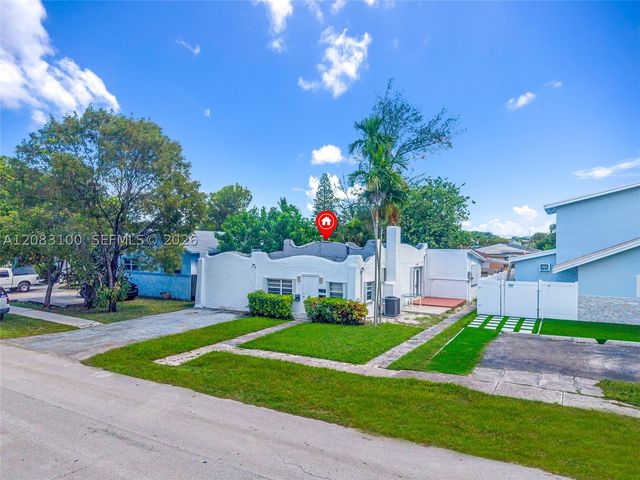 1726 Roosevelt St, Hollywood, FL 33020