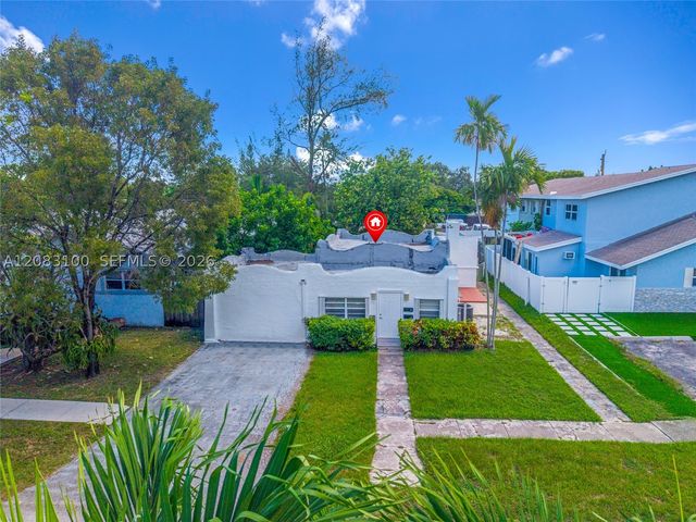 1726 Roosevelt St, Hollywood, FL 33020
