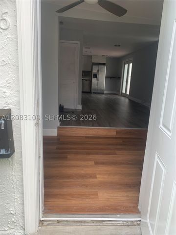 1726 Roosevelt St, Hollywood, FL 33020