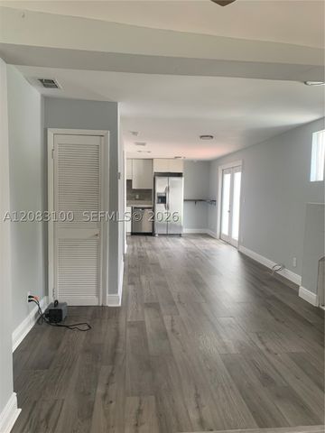 1726 Roosevelt St, Hollywood, FL 33020