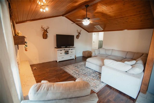 10545 Reiter Drive, Midwest City, OK 73130