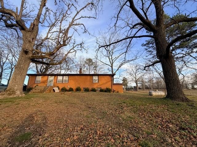 1350 County Road 405, Alton, MO 65606