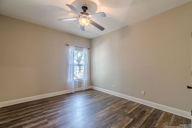 1950 Triple Peak, Canyon Lake, TX 78133