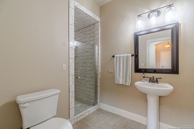 1950 Triple Peak, Canyon Lake, TX 78133