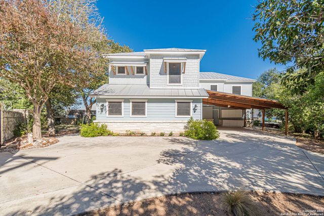 1950 Triple Peak, Canyon Lake, TX 78133