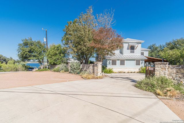 1950 Triple Peak, Canyon Lake, TX 78133