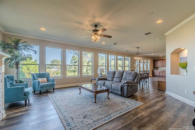 1950 Triple Peak, Canyon Lake, TX 78133