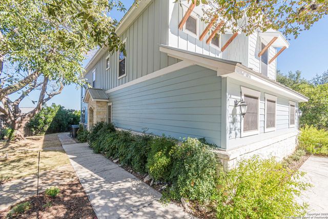 1950 Triple Peak, Canyon Lake, TX 78133