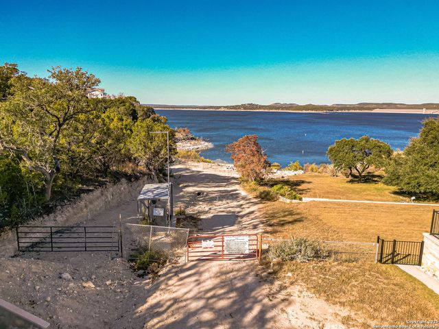 1950 Triple Peak, Canyon Lake, TX 78133